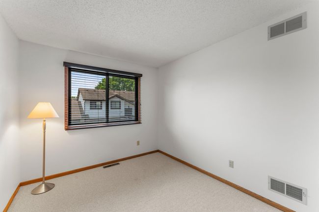 Main floor bedroom 2 | Image 26