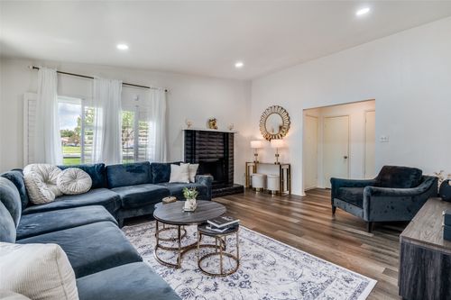 801 Shady Creek Ln, Bedford, TX, 76021-4240 | Card Image