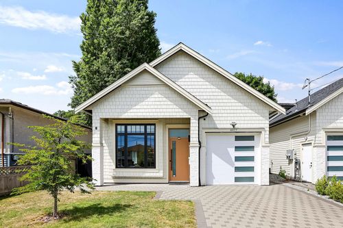4977 Chesham Ave, Burnaby, BC, V5G2X3 | Card Image
