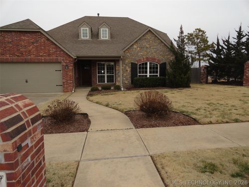 11017 Lawrence St, Jenks, OK, 74037-1804 | Card Image