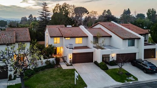 757 Shadow Lake Dr, Thousand Oaks, CA, 91360-2593 | Card Image