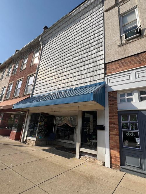 108 W Main St, Circleville, OH, 43113-1620 | Card Image