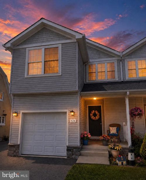 524 Locust Ave, WESTMINSTER, MD, 21157-6211 | Card Image
