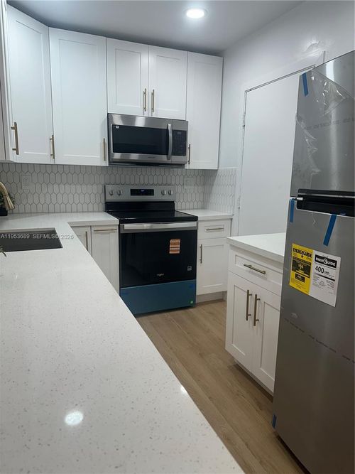 apt-304-9175 Sw 77th Ave, Miami, FL, 33156-7663 | Card Image