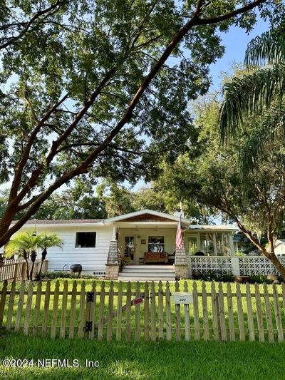 390 10 Th Street, House other with 3 bedrooms, 2 bathrooms and null parking in Atlantic Beach FL | Image 1