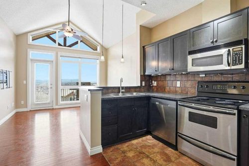 11-148 Rockyledge View Nw, Calgary, AB, T3G5Y4 | Card Image
