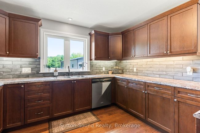 782801 3 Sideroad, House other with 4 bedrooms, 4 bathrooms and 25 parking in Chatsworth ON | Image 13