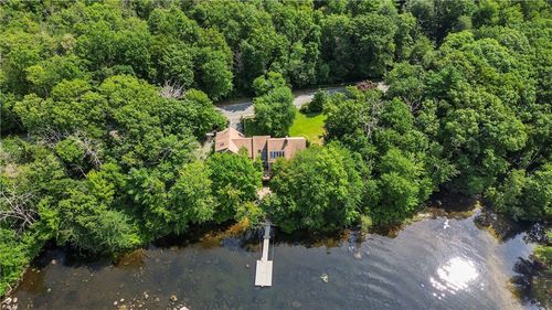 94 S Shore Rd, Pascoag, RI, 02859-1720 | Card Image
