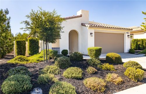 1557 Garden View Trl, Beaumont, CA, 92223-3369 | Card Image