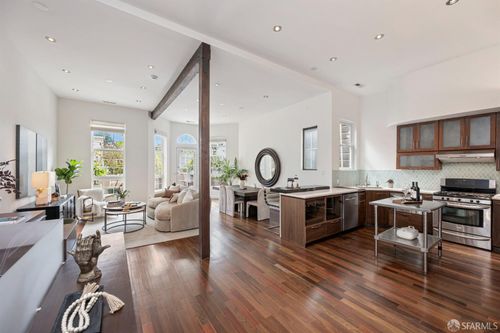 541 Divisadero St, San Francisco, CA, 94117-2212 | Card Image