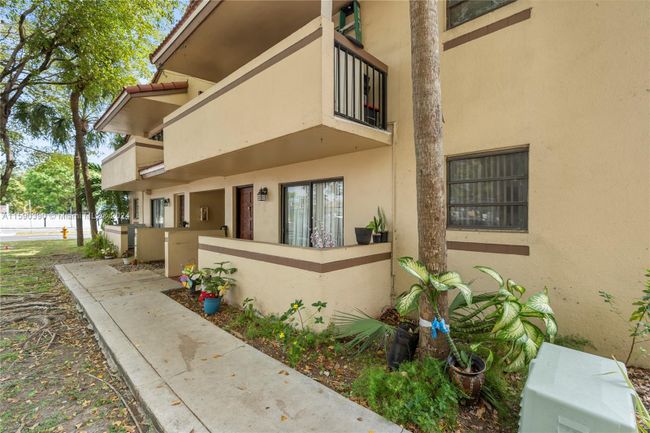 A101 - 6206 Sw 136th Ct, Condo with 2 bedrooms, 2 bathrooms and null parking in Miami FL | Image 13