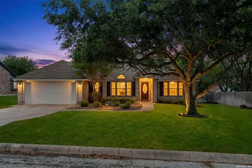 115 River Mdw, Castroville, TX, 78009-2718 | Card Image