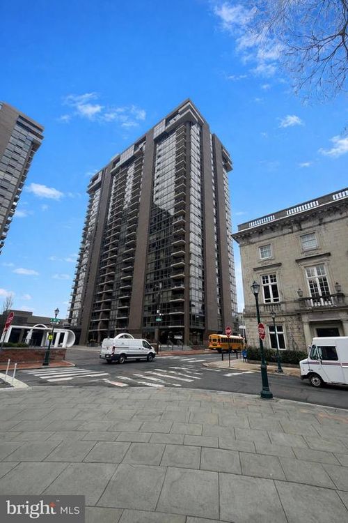 apt-912g-241 S 6th St, PHILADELPHIA, PA, 19106-3731 | Card Image