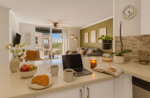 4604-19801 E Country Club Dr, Aventura, FL, 33180-4809 | Card Image