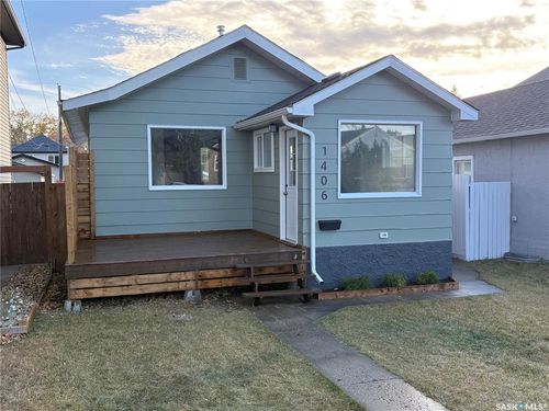 1406 6th Ave N, Saskatoon, SK, S7K2T8 | Card Image