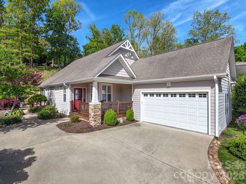30 Banks Town Rd, Weaverville, NC, 28787-9296 | Card Image