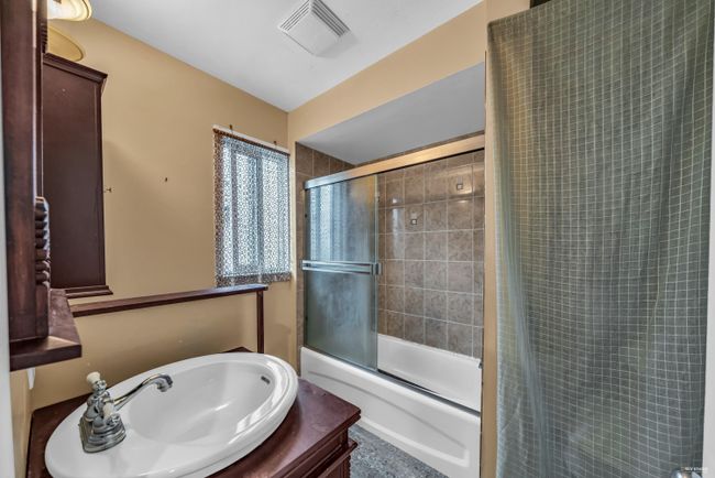 1243 Hornby Street, House other with 4 bedrooms, 3 bathrooms and 4 parking in Coquitlam BC | Image 25