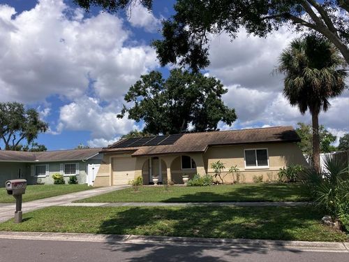 8067 Candlewoode Dr, LARGO, FL, 33773-2909 | Card Image