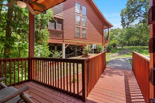 238 Oakridge Dr, Branson, MO, 65616-9699 | Card Image