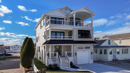 204 12th St S, Brigantine, NJ, 08203 | Card Image