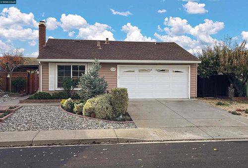 1946 Ponderosa Dr, Livermore, CA, 94551-7108 | Card Image