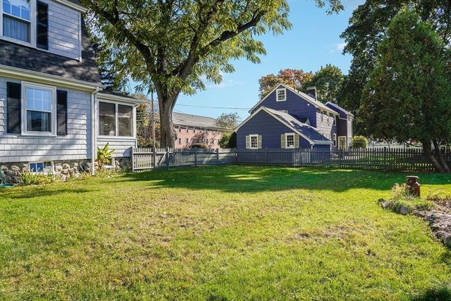 22 Elm St, House other with 3 bedrooms, 1 bathrooms and 5 parking in Woburn MA | Image 25