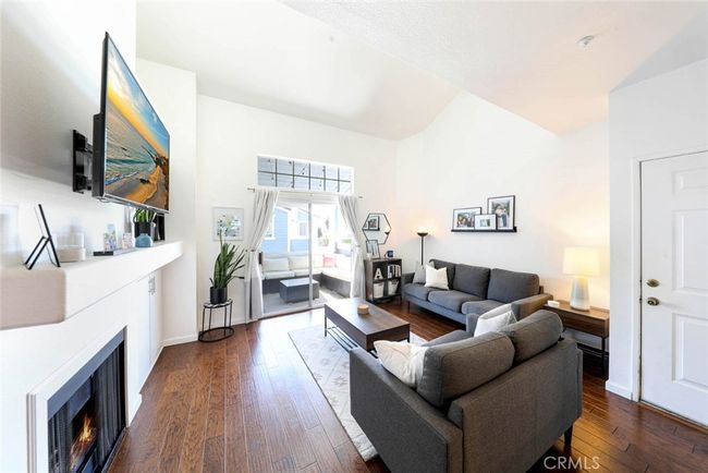 121F - 121 S Lakeview Ave, Condo with 2 bedrooms, 2 bathrooms and 2 parking in Placentia CA | Image 5