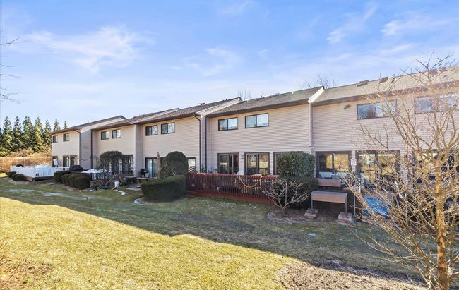 67 Northgate Cir, Condo with 2 bedrooms, 3 bathrooms and null parking in Melville NY | Image 17