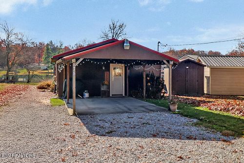 75 Linger Lake Ln, Crossville, TN, 38571-3286 | Card Image