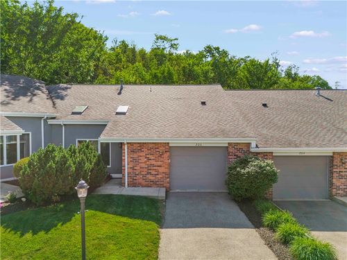206 Queens Ct, Canonsburg, PA, 15317-2296 | Card Image