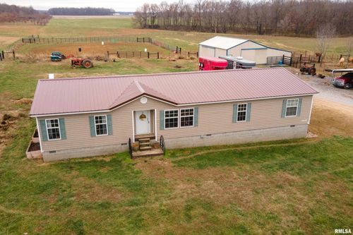 3996 Belgium Rd, Mulkeytown, IL, 62865-2246 | Card Image