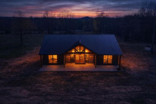 9658 May Branch Loop, Cypress Inn, TN, 38452-4050 | Card Image