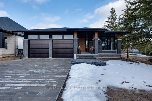 2795 Canadiana Crt, Stevensville, ON, L0S1S0 | Card Image