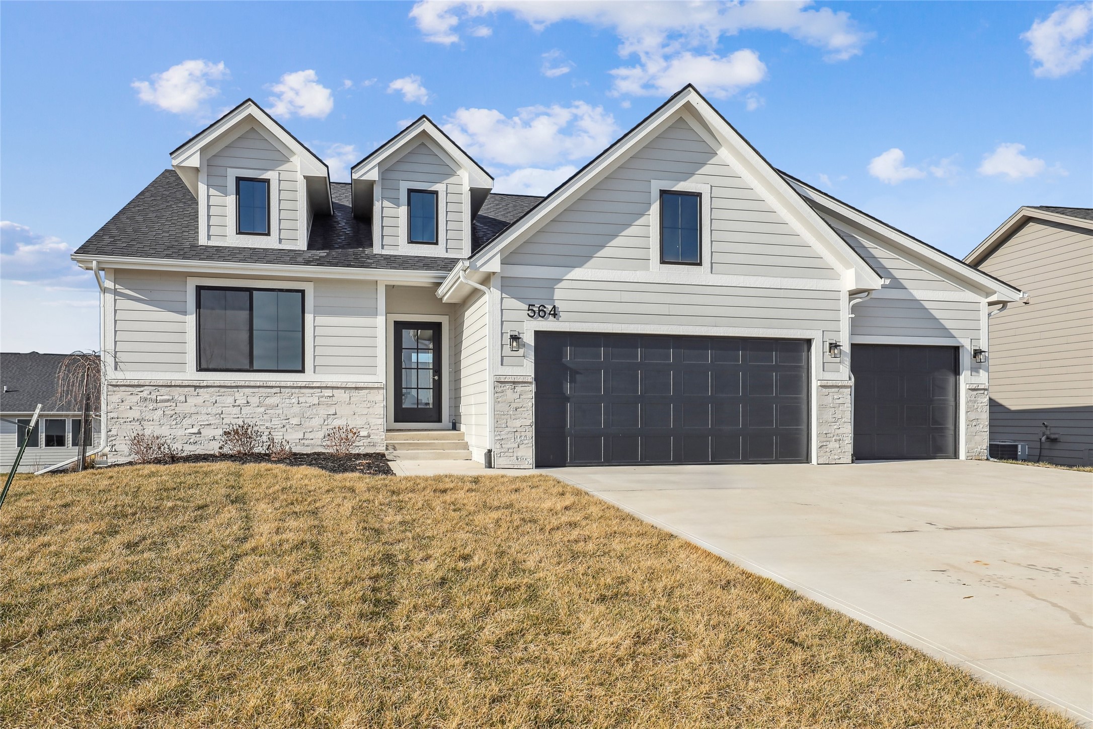 Bella St, West Des Moines, IA 50266