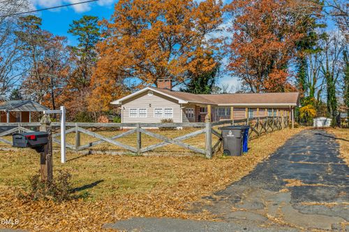 3915 Avera Ave, Winston-Salem, NC, 27106-1601 | Card Image