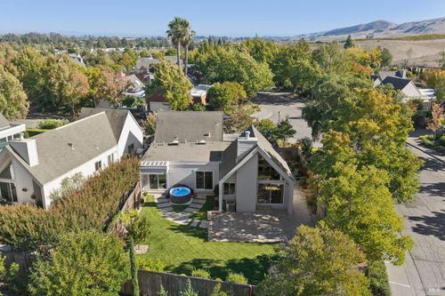 823 Crocus Drive, Sonoma, CA, 95476 | Card Image