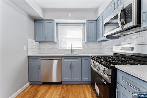 299 High St, North Arlington, NJ, 07031-5508 | Card Image