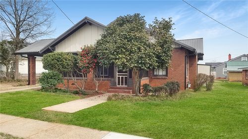 413 S Depot St, Seneca, SC, 29678-3945 | Card Image