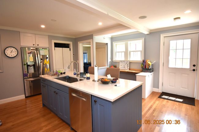 323 Main Street, House other with 3 bedrooms, 3 bathrooms and null parking in Wethersfield CT | Image 5