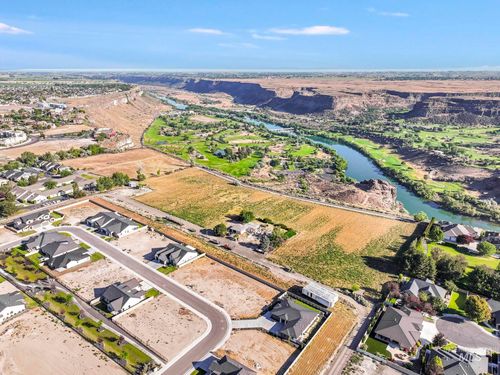 595 Canyon Falls Dr, Twin Falls, ID, 83301 | Card Image