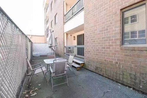 apt-102-24 Corey St, Everett, MA, 02149-2700 | Card Image