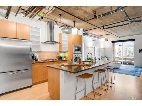 501-2229 Blake St, Denver, CO, 80205-3063 | Card Image