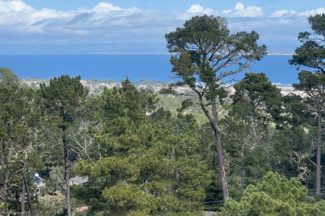 27 - 27 Shepherds Knls, Condo with 3 bedrooms, 3 bathrooms and 3 parking in Pebble Beach CA | Image 35