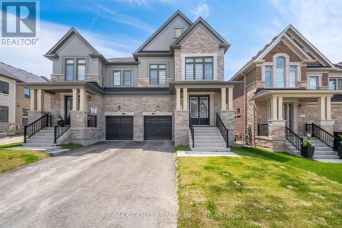 9 Kentledge Avenue, East Gwillimbury (Holland Landing), ON, L9N0W3 | Card Image