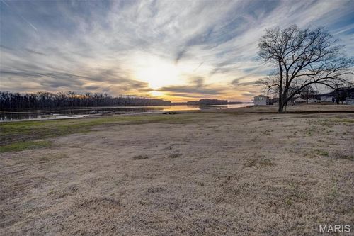 1109 W Main St, Grafton, IL, 62037 | Card Image