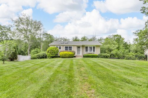 3481 Curry St, Yorktown Heights, NY, 10598-2227 | Card Image