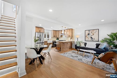 419 2nd St, Jersey City, NJ, 07302-2217 | Card Image