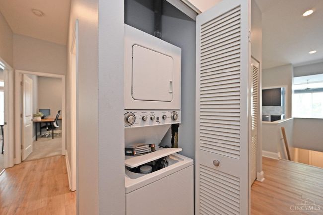 2320 Dina Ave, Condo with 2 bedrooms, 2 bathrooms and null parking in Cincinnati OH | Image 28