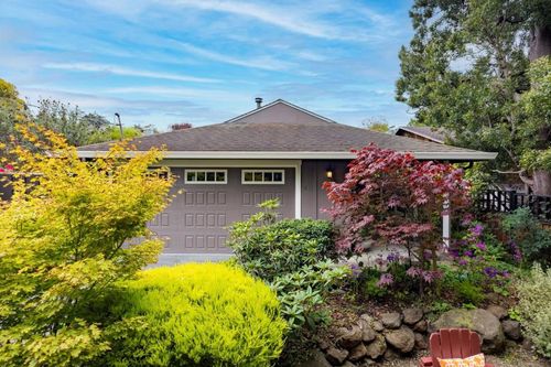 1047 Acacia St, Montara, CA, 94037-9722 | Card Image