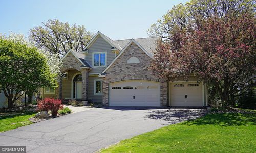 3959 Arlington Dr, Woodbury, MN, 55129-4908 | Card Image